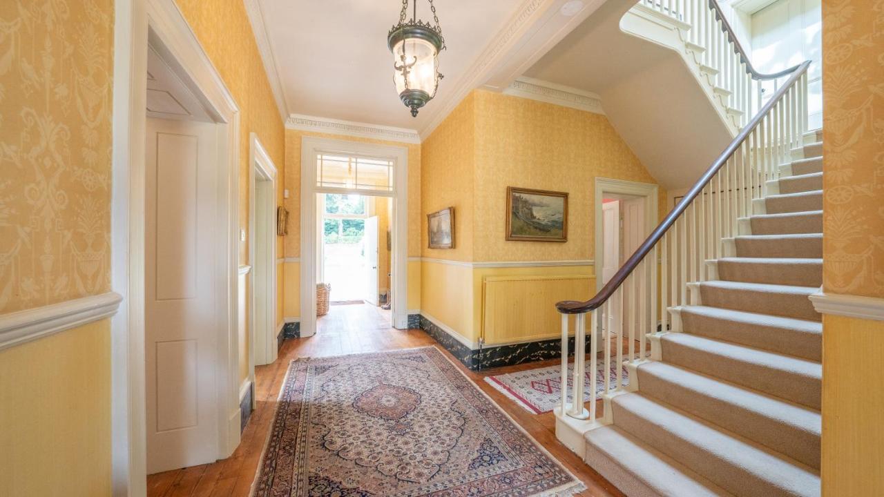 Pantybeiliau House Bed & Breakfast Gilwern Eksteriør billede