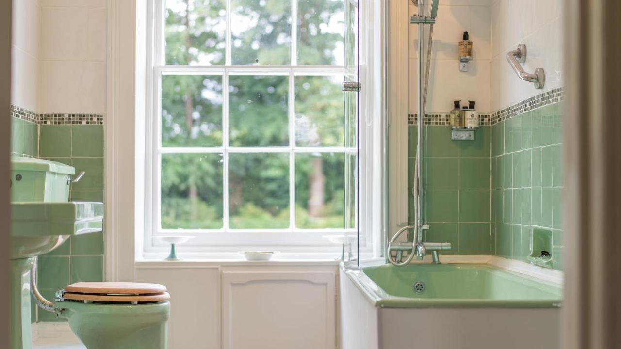 Pantybeiliau House Bed & Breakfast Gilwern Eksteriør billede