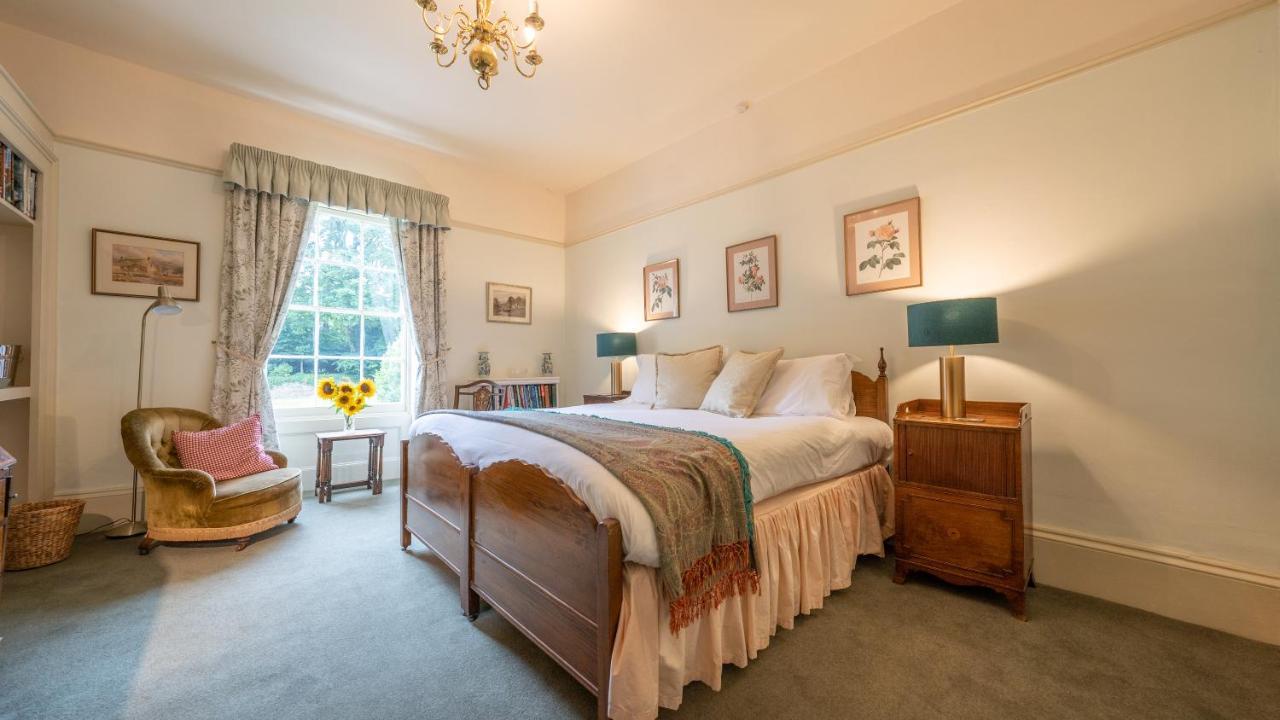 Pantybeiliau House Bed & Breakfast Gilwern Eksteriør billede